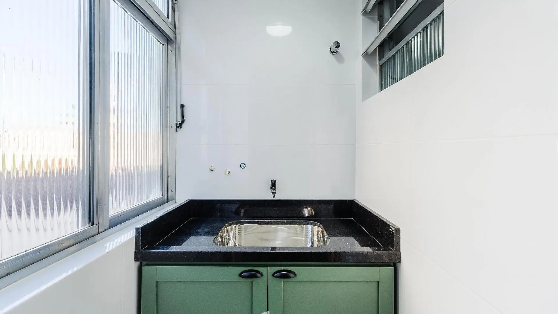 Studio Confortavel E Bem Localizado Em Poa Cei0304 Porto Alegre Apartament