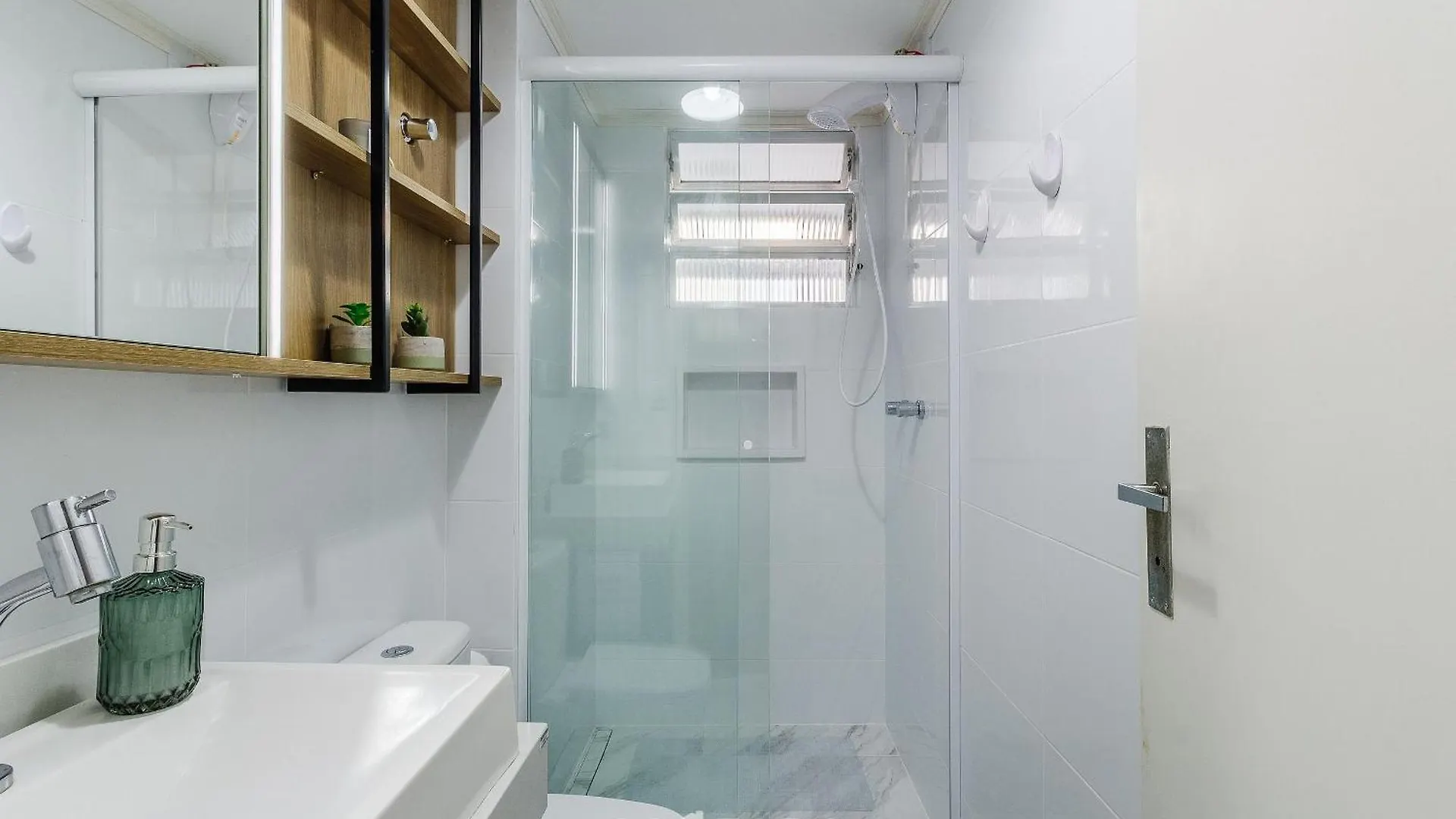 Studio Confortavel E Bem Localizado Em Poa Cei0304 Porto Alegre Apartment